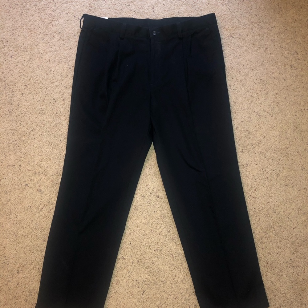 pleated dockers classic fit 38 w 29 in seam NWOT